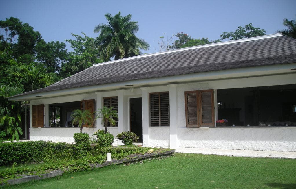 Goldeneye Hotel